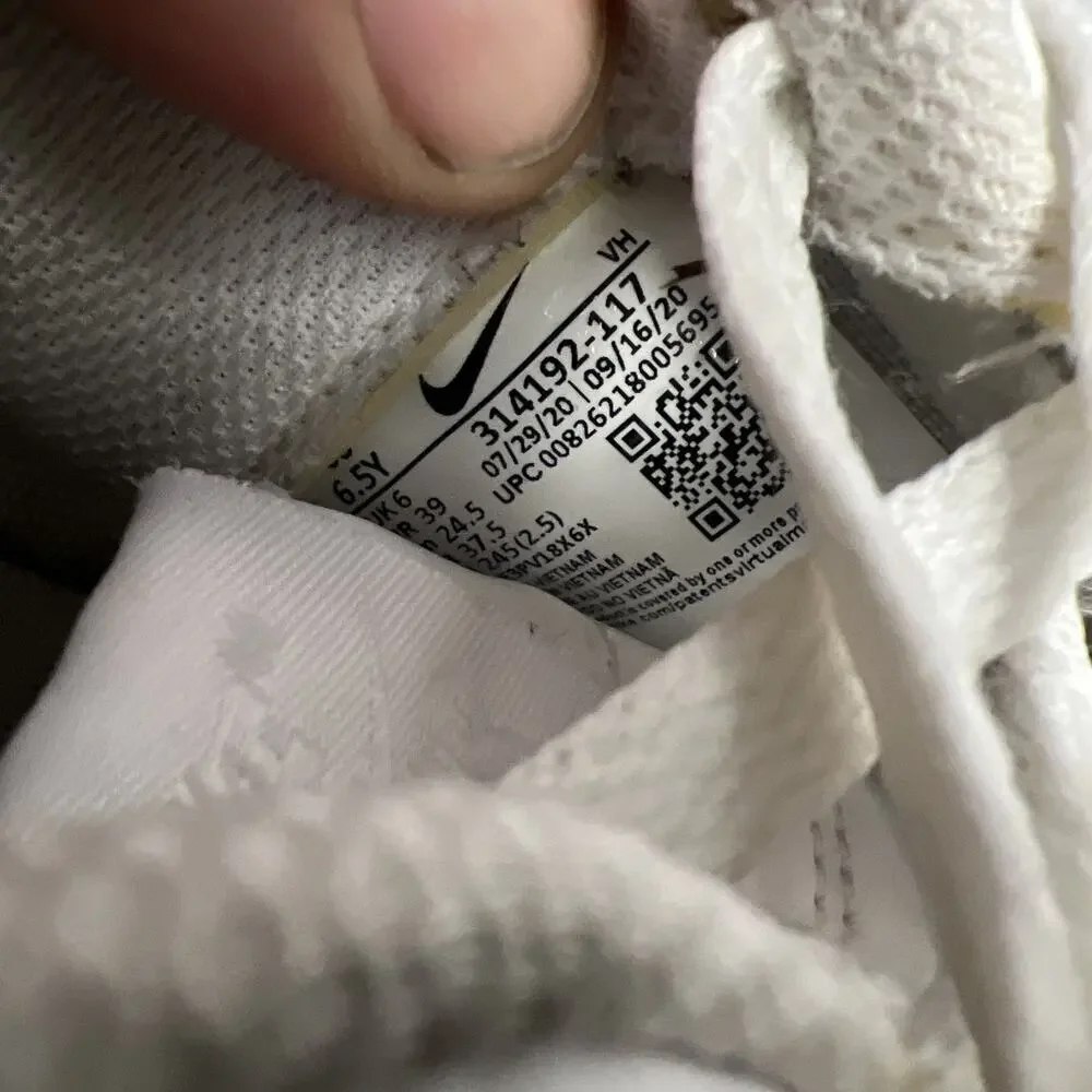 Nike Air Force 1 Low Triple White Youth Size 6.5 Y 314192 117
